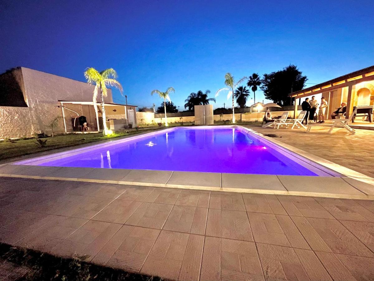 Villa Nunzia Con Piscina, Sauna E Idromassaggio. 佛罗里达 外观 照片