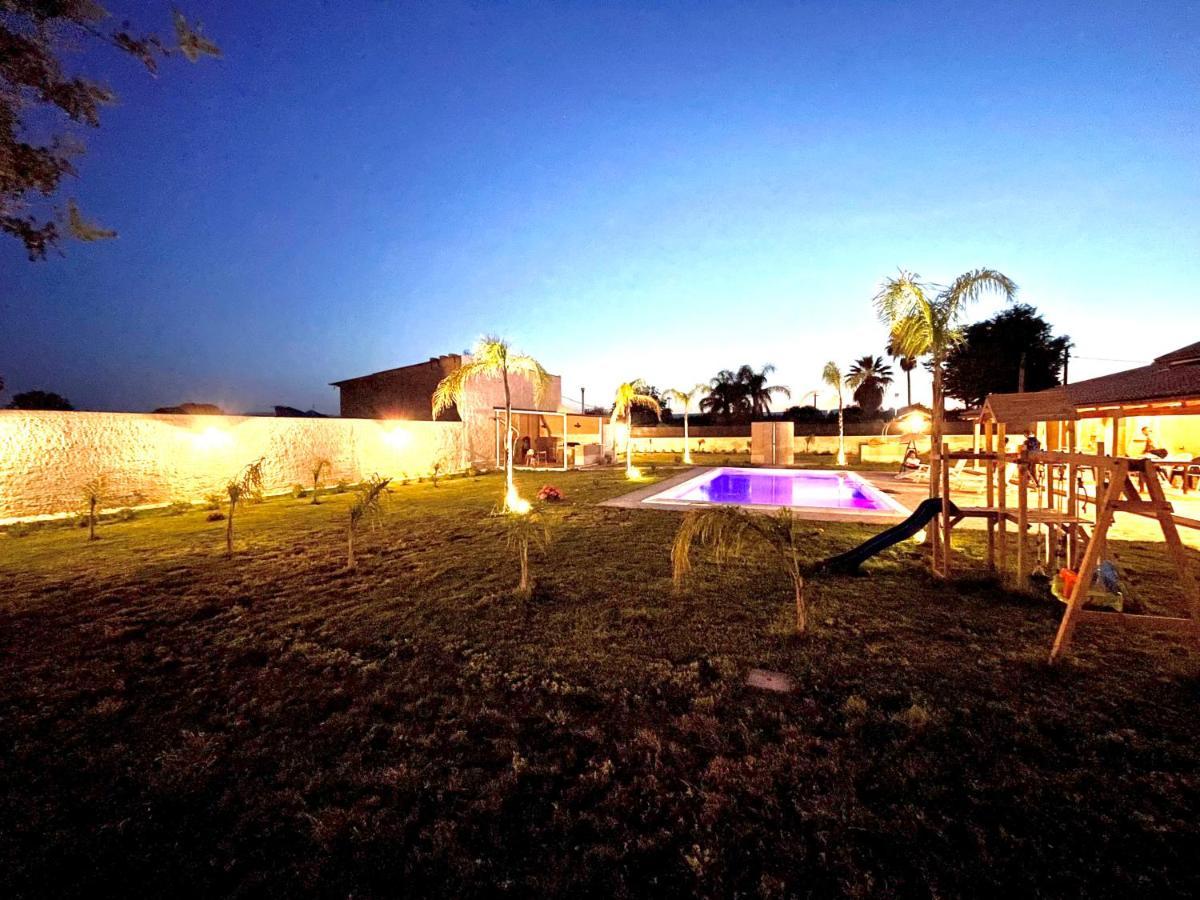 Villa Nunzia Con Piscina, Sauna E Idromassaggio. 佛罗里达 外观 照片