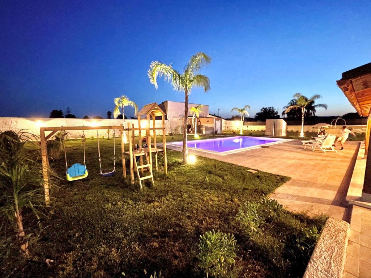 Villa Nunzia Con Piscina, Sauna E Idromassaggio. 佛罗里达 外观 照片